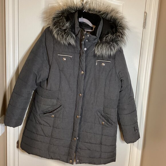 Liz Claiborne Women’s Faux Fur Trim Detachable Hood Puffer Parka Winter Coat - Picture 1 of 12